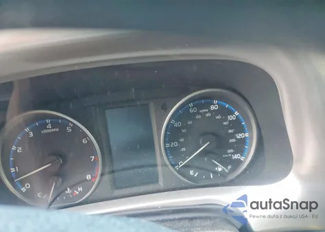 2017 Toyota Rav4 Le z USA, uszkodzony, nr VIN JTMBFREV4HJ129042